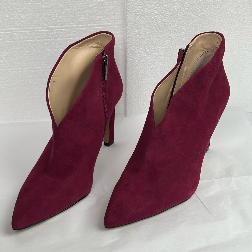 NWOB Vince Camuto Women's Suede Plum Ankle Booties‎ - Picture 2 of 9